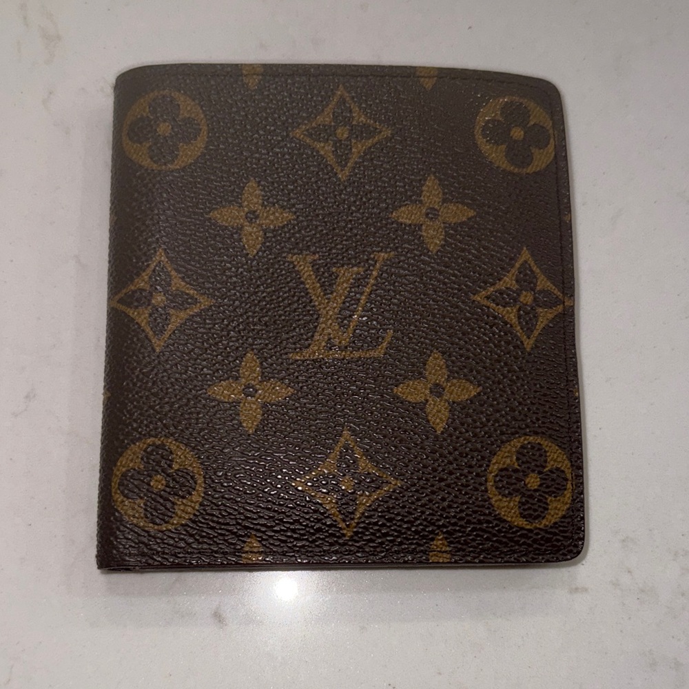 Louis Vuitton Monogram Key & Card Holder in Brown and Gold